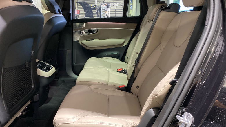 Volvo XC90 2.0 B5P Ultra Bright 5dr AWD Geartronic Petrol Estate